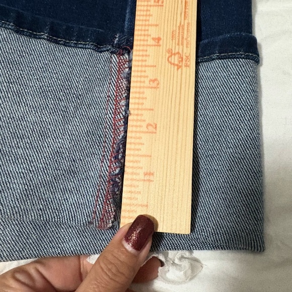 Just Black Denim Palazzo jeans. Wide leg, cuffed hem. Dark wash. Very trendy. - Picture 13 of 16